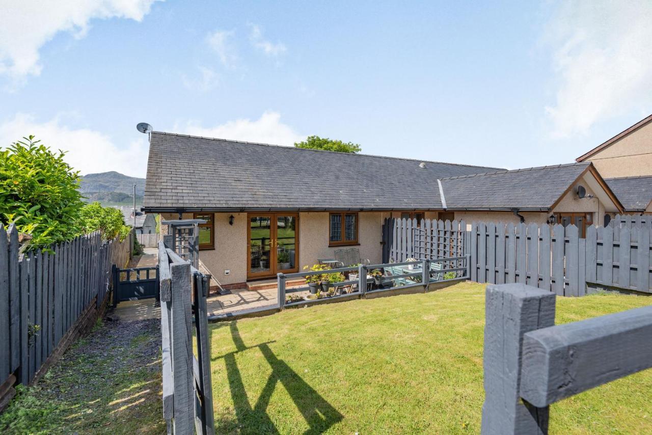 Gorwel Villa Blaenau Ffestiniog Buitenkant foto