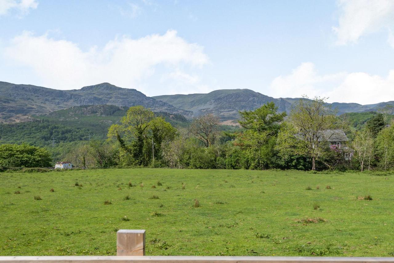 Gorwel Villa Blaenau Ffestiniog Buitenkant foto